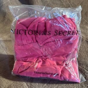 NWOT VICTORIA’S SECRET RIB LACE PINK TOP (LARGE)